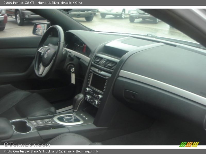 Maverick Silver Metallic / Onyx 2009 Pontiac G8 GT