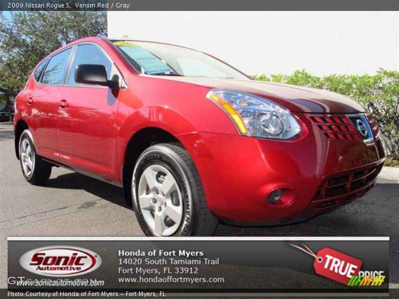 Venom Red / Gray 2009 Nissan Rogue S