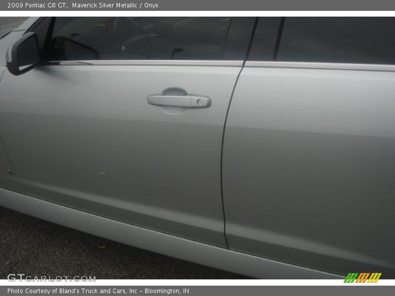 Maverick Silver Metallic / Onyx 2009 Pontiac G8 GT