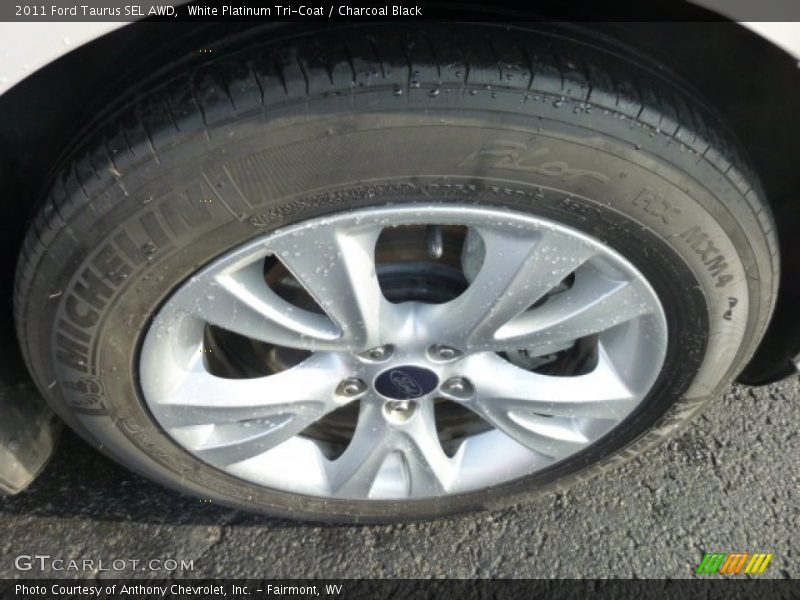 White Platinum Tri-Coat / Charcoal Black 2011 Ford Taurus SEL AWD