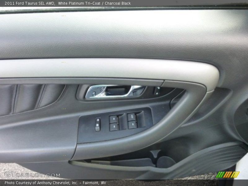 White Platinum Tri-Coat / Charcoal Black 2011 Ford Taurus SEL AWD