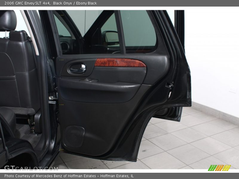 Black Onyx / Ebony Black 2006 GMC Envoy SLT 4x4