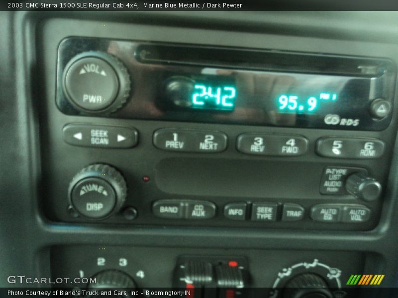 Audio System of 2003 Sierra 1500 SLE Regular Cab 4x4