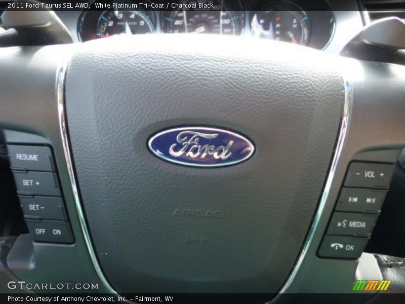 White Platinum Tri-Coat / Charcoal Black 2011 Ford Taurus SEL AWD