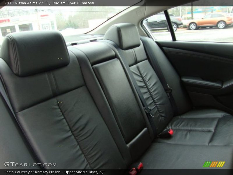 Radiant Silver / Charcoal 2010 Nissan Altima 2.5 SL