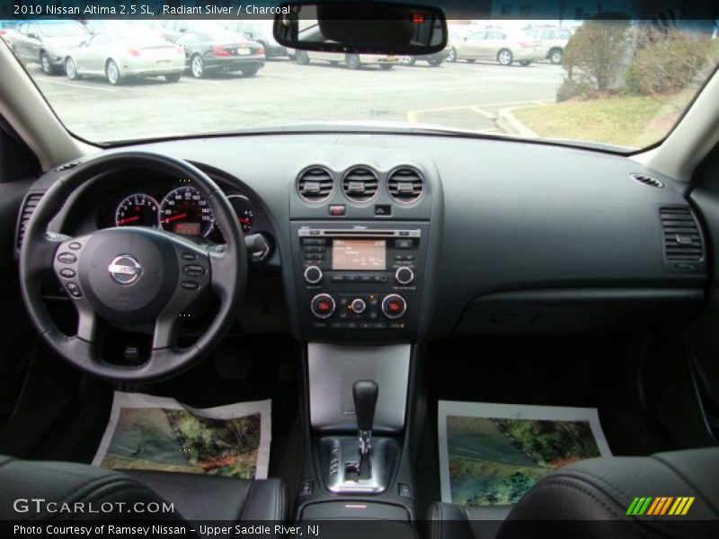 Radiant Silver / Charcoal 2010 Nissan Altima 2.5 SL