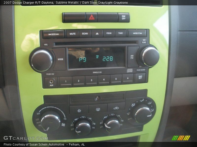 Controls of 2007 Charger R/T Daytona