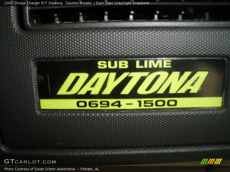 Sub Lime Daytona 0694 - 1500 - 2007 Dodge Charger R/T Daytona