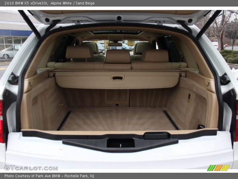 Alpine White / Sand Beige 2010 BMW X5 xDrive30i