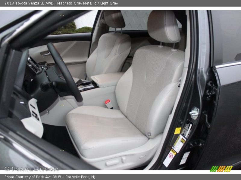 Magnetic Gray Metallic / Light Gray 2013 Toyota Venza LE AWD