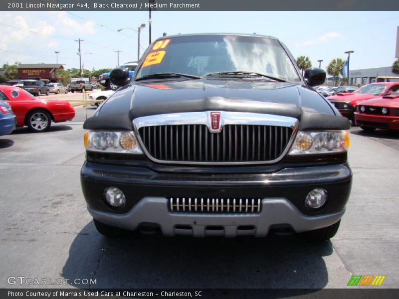 Black Clearcoat / Medium Parchment 2001 Lincoln Navigator 4x4