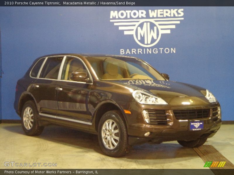 Macadamia Metallic / Havanna/Sand Beige 2010 Porsche Cayenne Tiptronic
