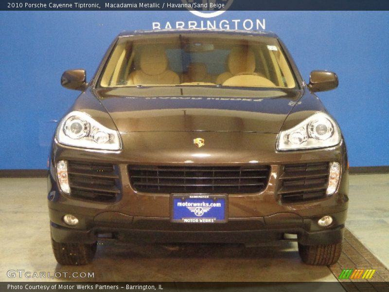 Macadamia Metallic / Havanna/Sand Beige 2010 Porsche Cayenne Tiptronic