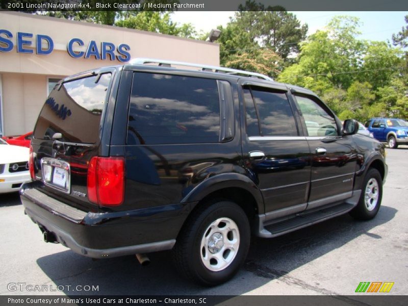 Black Clearcoat / Medium Parchment 2001 Lincoln Navigator 4x4