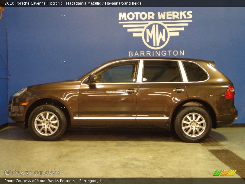 Macadamia Metallic / Havanna/Sand Beige 2010 Porsche Cayenne Tiptronic