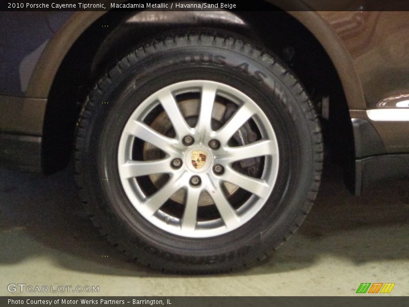 Macadamia Metallic / Havanna/Sand Beige 2010 Porsche Cayenne Tiptronic