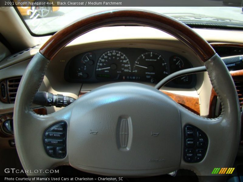Black Clearcoat / Medium Parchment 2001 Lincoln Navigator 4x4