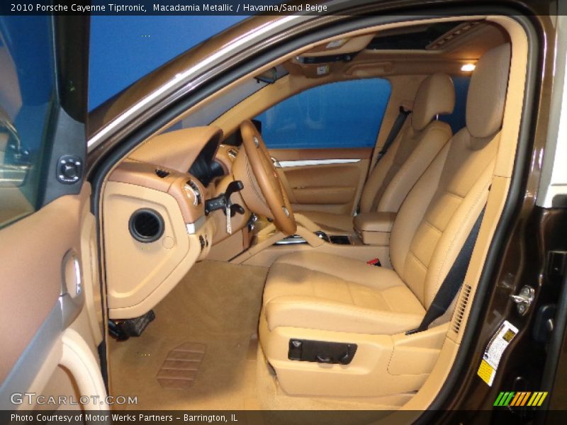 Macadamia Metallic / Havanna/Sand Beige 2010 Porsche Cayenne Tiptronic