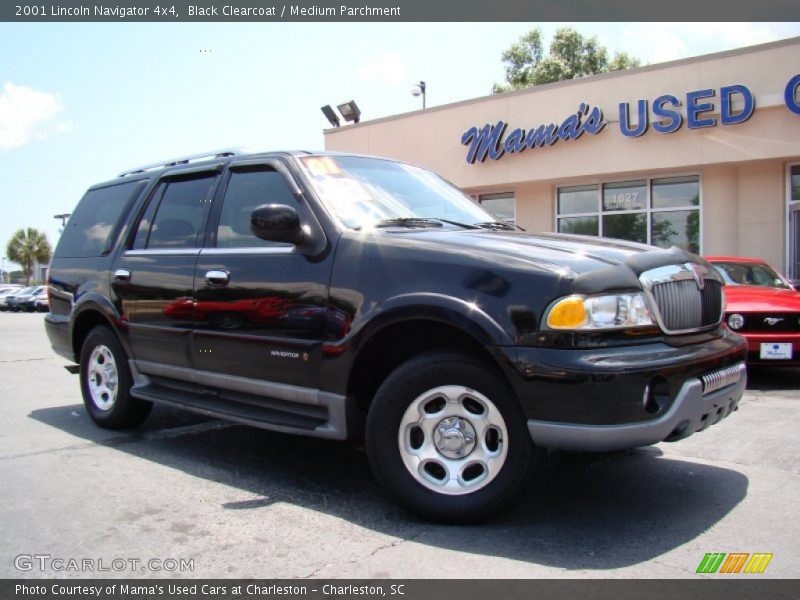 Black Clearcoat / Medium Parchment 2001 Lincoln Navigator 4x4