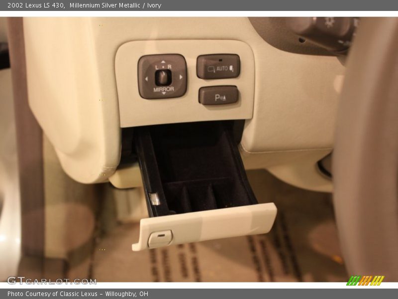 Millennium Silver Metallic / Ivory 2002 Lexus LS 430