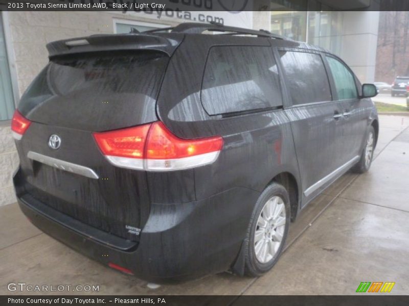 Black / Light Gray 2013 Toyota Sienna Limited AWD