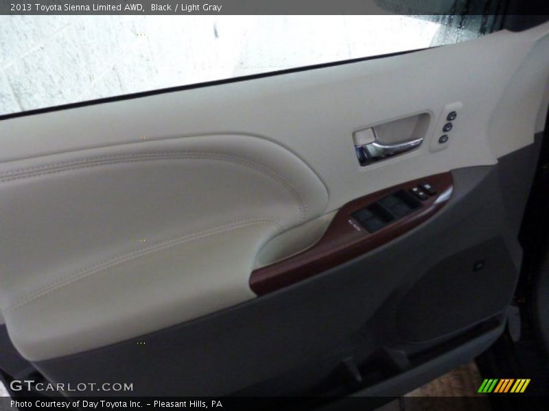 Black / Light Gray 2013 Toyota Sienna Limited AWD