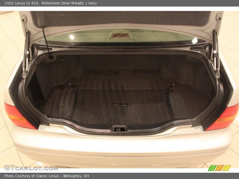 Millennium Silver Metallic / Ivory 2002 Lexus LS 430