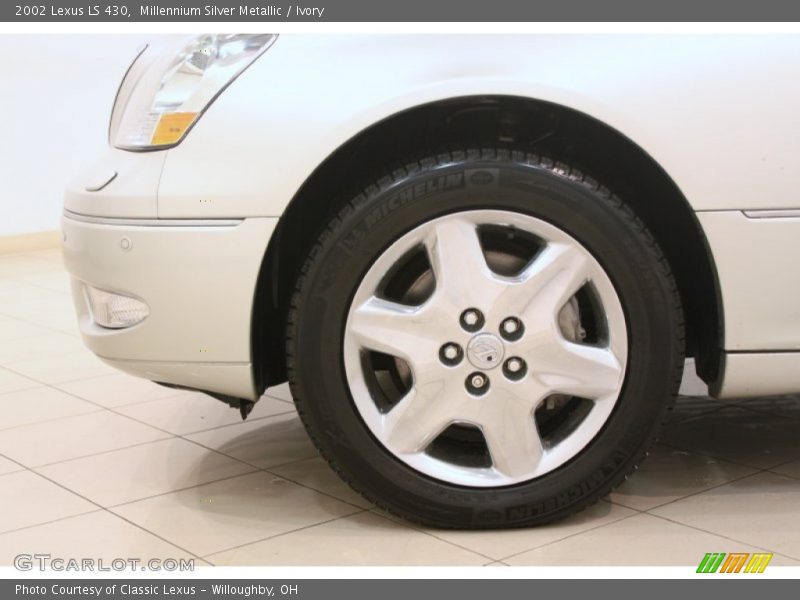 Millennium Silver Metallic / Ivory 2002 Lexus LS 430
