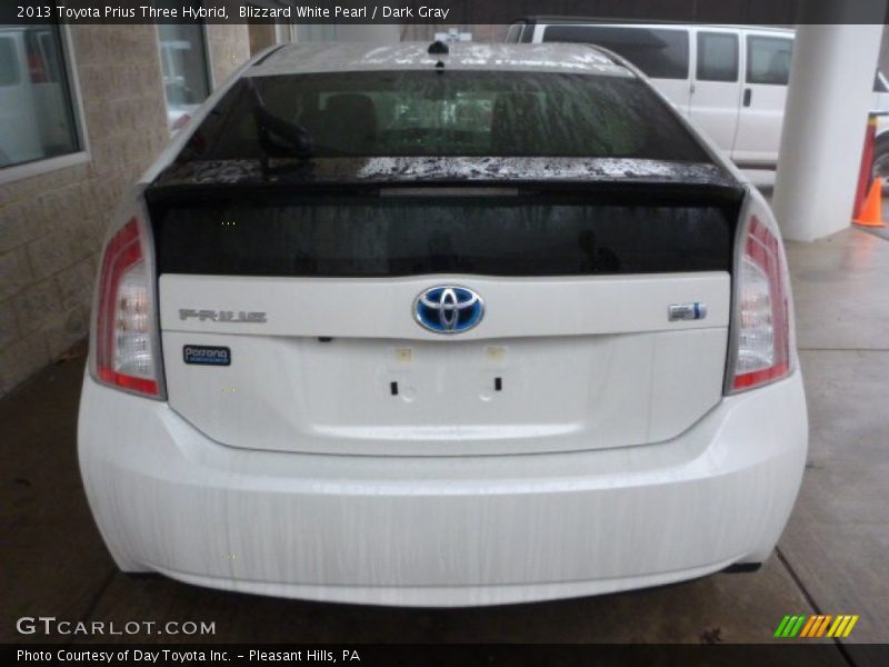Blizzard White Pearl / Dark Gray 2013 Toyota Prius Three Hybrid