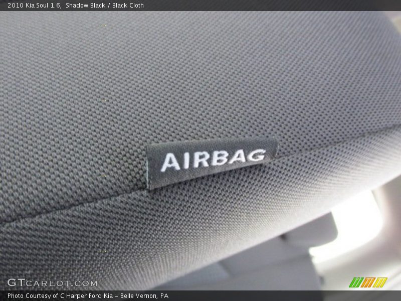Shadow Black / Black Cloth 2010 Kia Soul 1.6
