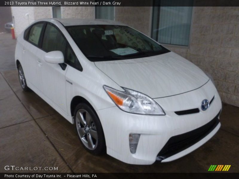 Blizzard White Pearl / Dark Gray 2013 Toyota Prius Three Hybrid