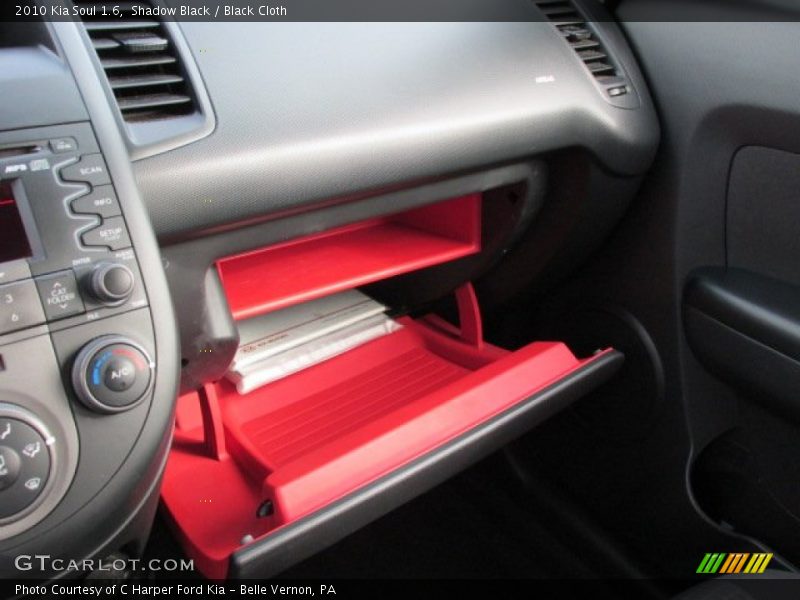 Shadow Black / Black Cloth 2010 Kia Soul 1.6