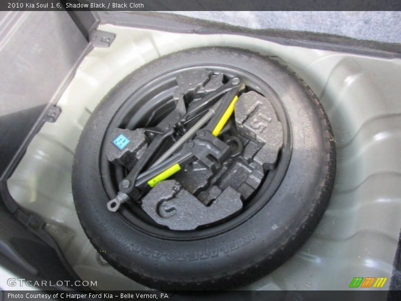 Shadow Black / Black Cloth 2010 Kia Soul 1.6
