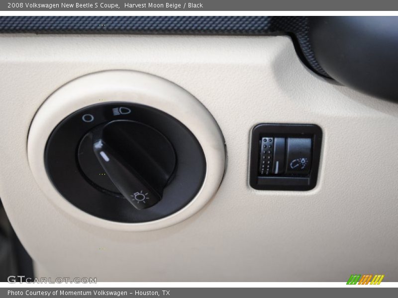 Harvest Moon Beige / Black 2008 Volkswagen New Beetle S Coupe