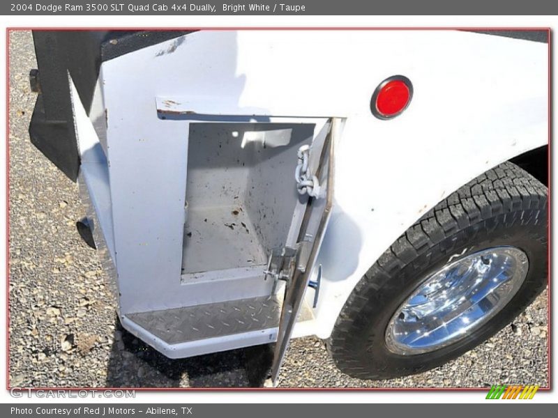 Bright White / Taupe 2004 Dodge Ram 3500 SLT Quad Cab 4x4 Dually