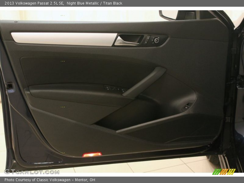Night Blue Metallic / Titan Black 2013 Volkswagen Passat 2.5L SE
