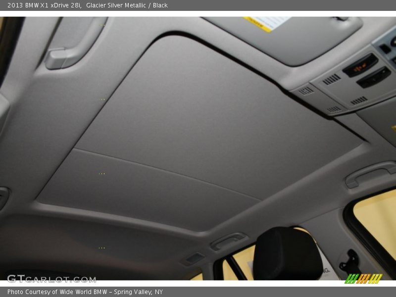 Sunroof of 2013 X1 xDrive 28i