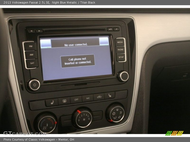 Night Blue Metallic / Titan Black 2013 Volkswagen Passat 2.5L SE