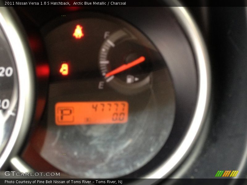 Arctic Blue Metallic / Charcoal 2011 Nissan Versa 1.8 S Hatchback