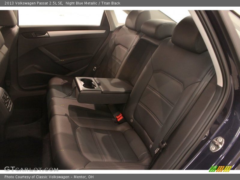 Night Blue Metallic / Titan Black 2013 Volkswagen Passat 2.5L SE
