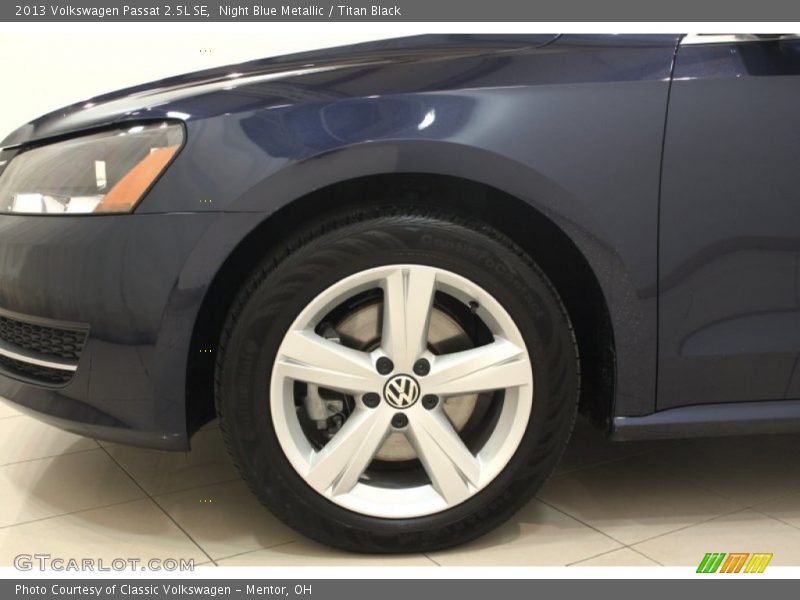 Night Blue Metallic / Titan Black 2013 Volkswagen Passat 2.5L SE