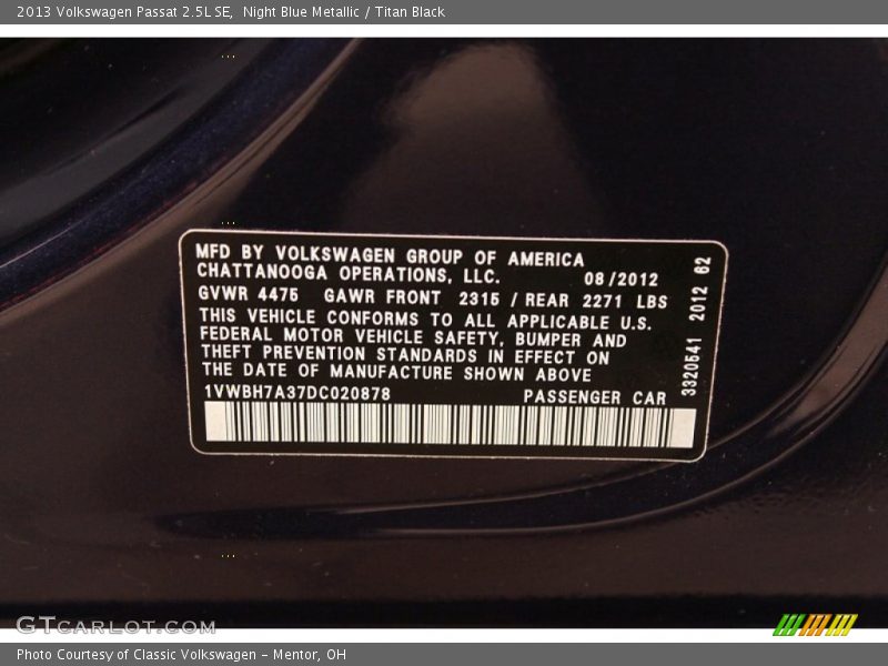 Night Blue Metallic / Titan Black 2013 Volkswagen Passat 2.5L SE
