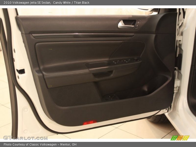 Candy White / Titan Black 2010 Volkswagen Jetta SE Sedan