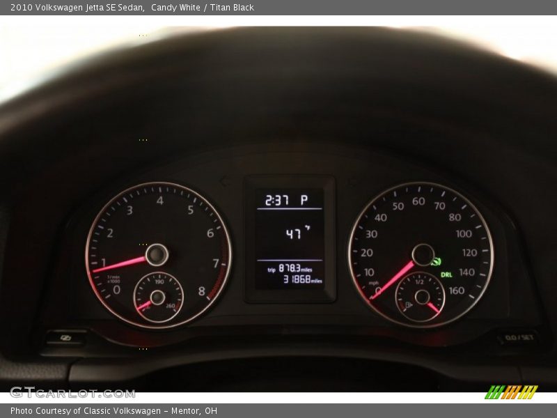 Candy White / Titan Black 2010 Volkswagen Jetta SE Sedan