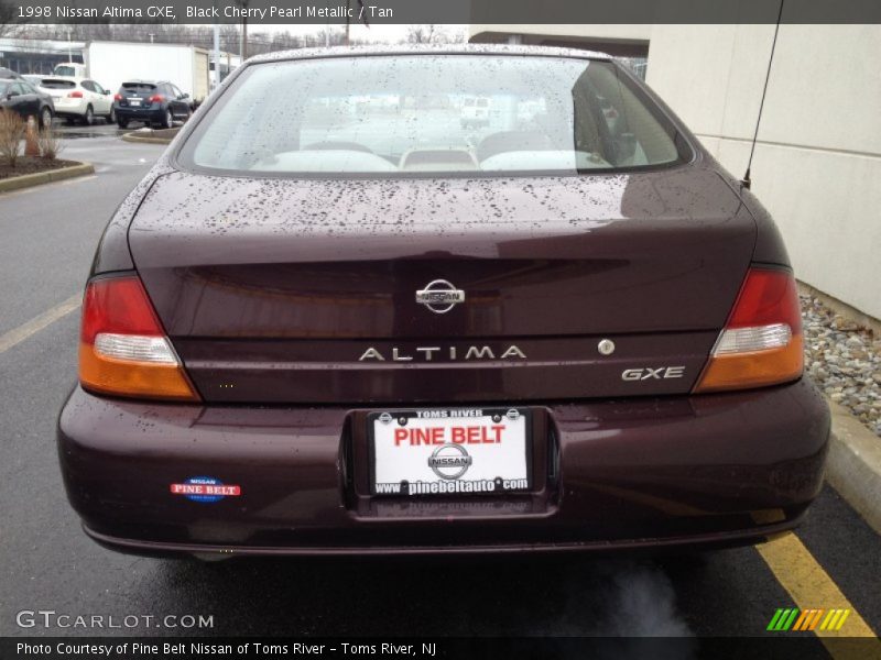 Black Cherry Pearl Metallic / Tan 1998 Nissan Altima GXE