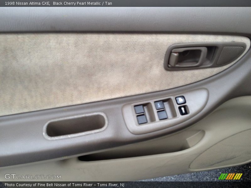 Black Cherry Pearl Metallic / Tan 1998 Nissan Altima GXE