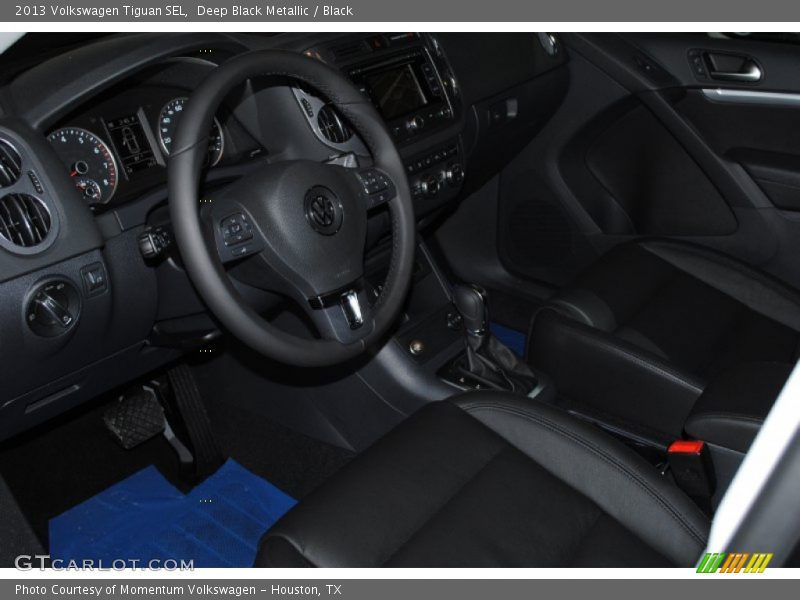 Deep Black Metallic / Black 2013 Volkswagen Tiguan SEL