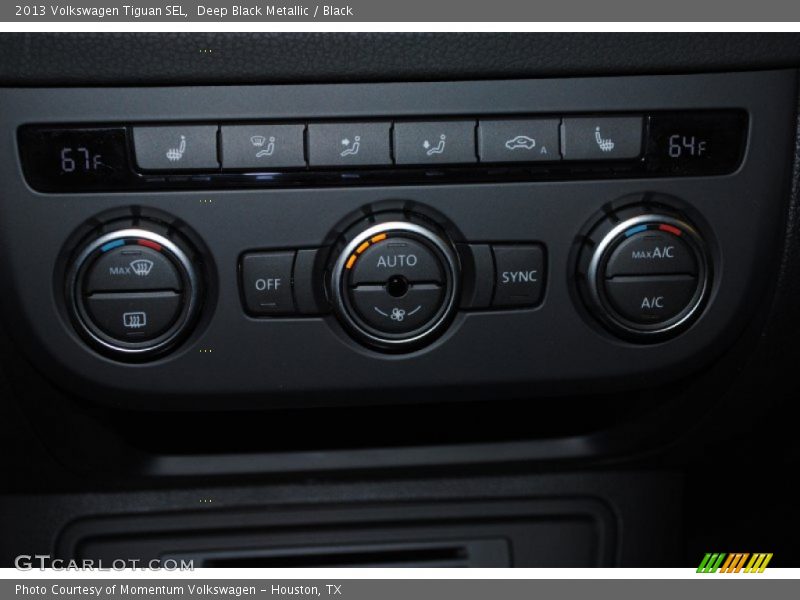 Deep Black Metallic / Black 2013 Volkswagen Tiguan SEL