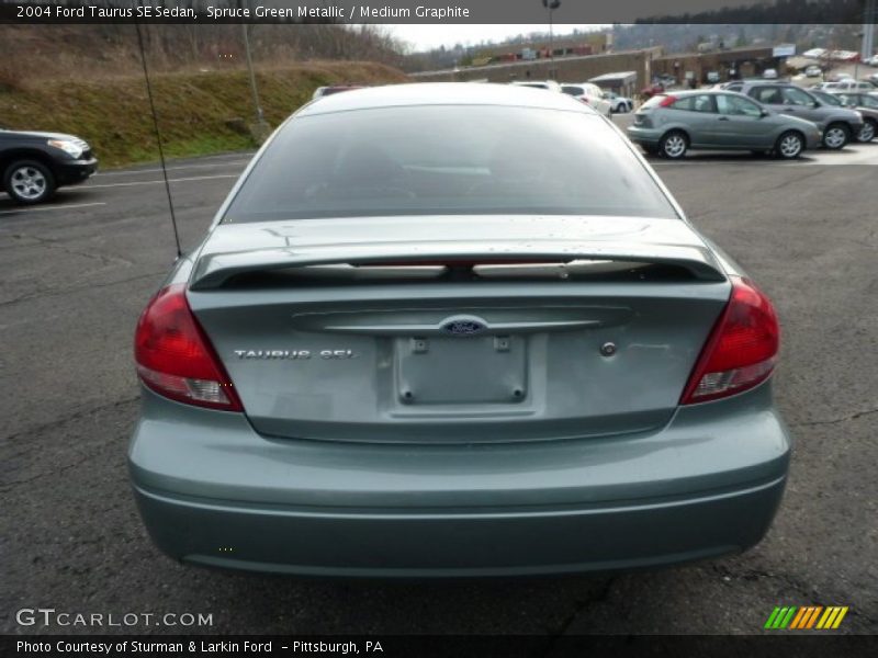 Spruce Green Metallic / Medium Graphite 2004 Ford Taurus SE Sedan