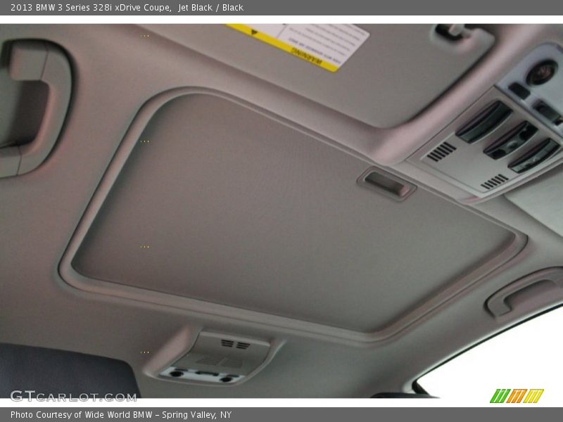 Sunroof of 2013 3 Series 328i xDrive Coupe